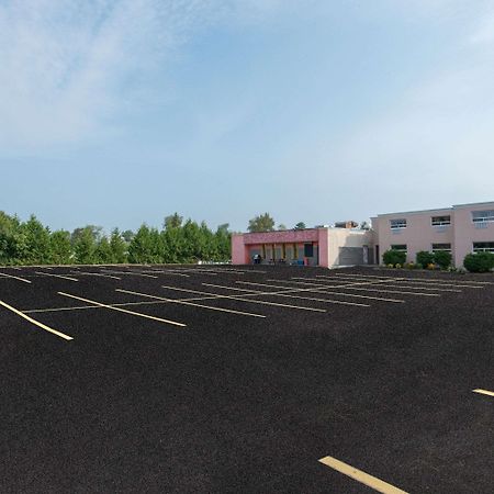 Howard Johnson By Wyndham Gravenhurst Exterior photo