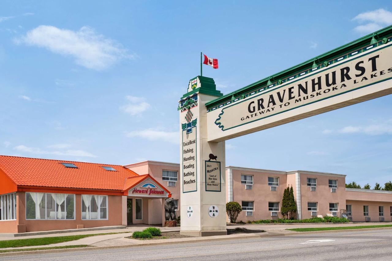 Howard Johnson By Wyndham Gravenhurst Exterior photo